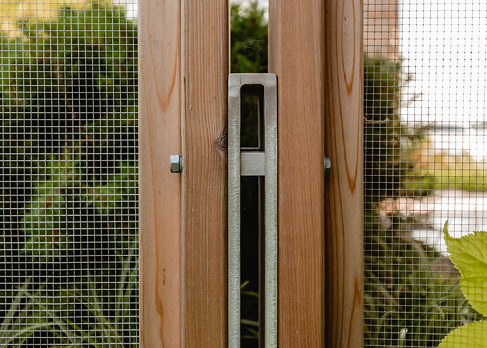 custom gate latch by Vidosh north 
